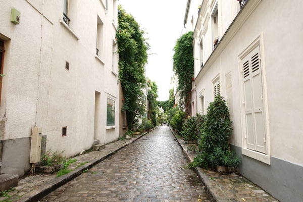 パリ　可愛い小道